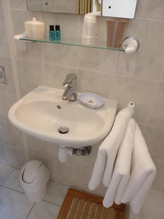 Hotel L'Oustaou ル・ラヴァンドゥー 部屋 写真